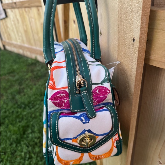 Coach Tan and Green Interior Handbag - Picture 5 of 9